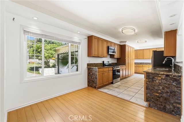 9601 Creemore Place, Tujunga (los Angeles), CA 91042