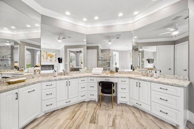 907 Enclave Lake Drive, Houston, TX 77077