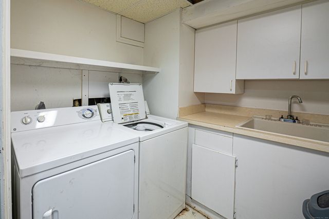 129 Brentwood Drive 129, Wallingford, CT 06492