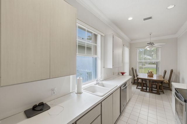 2860 SW Brighton Way, Palm City, FL 34990