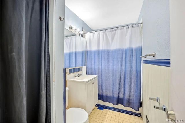 11693 E 7th Avenue, Aurora, CO 80010