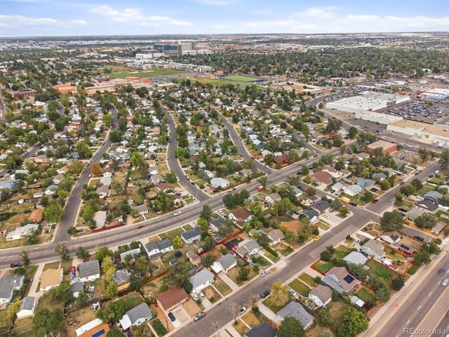 11693 E 7th Avenue, Aurora, CO 80010