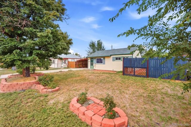11693 E 7th Avenue, Aurora, CO 80010