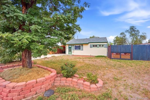 11693 E 7th Avenue, Aurora, CO 80010