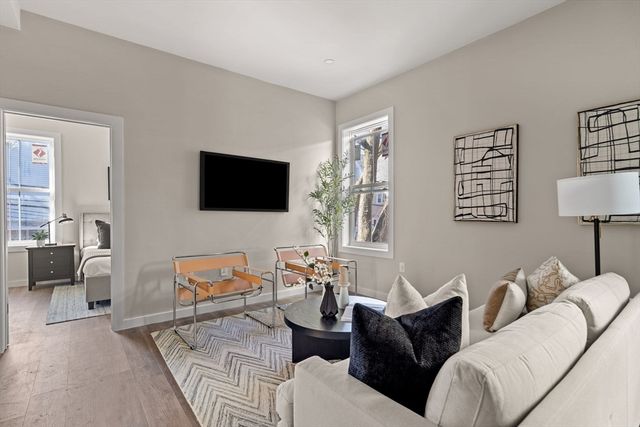 28 Hansborough St. 5, Boston, MA 02124