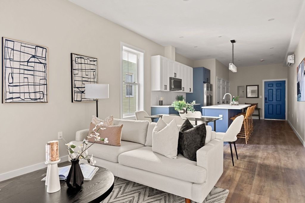 28 Hansborough St. 5, Boston, MA 02124