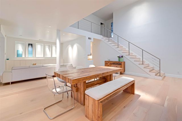 39 River Hollow Lane, Houston, TX 77027