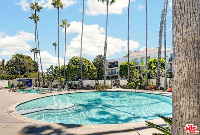 289 S Barrington Avenue A308, Los Angeles, CA 90049