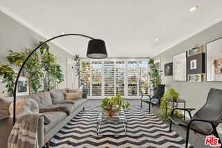 289 S Barrington Avenue A308, Los Angeles, CA 90049