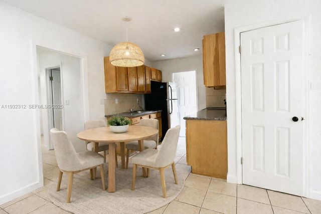 608 SW 16th Ave 3, Fort Lauderdale, FL 33312