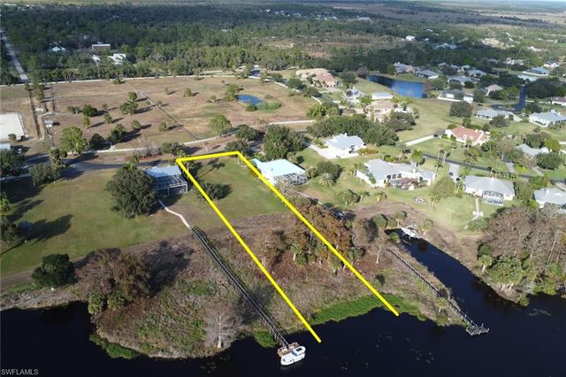 16280 Forest Mist CT, Alva, FL 33920