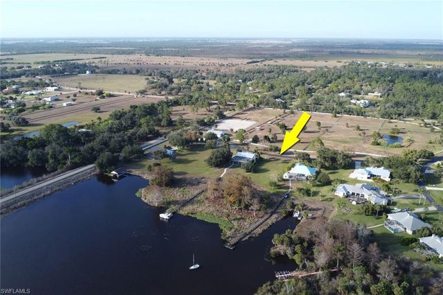 16280 Forest Mist CT, Alva, FL 33920