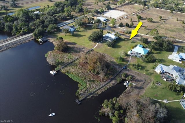 16280 Forest Mist CT, Alva, FL 33920