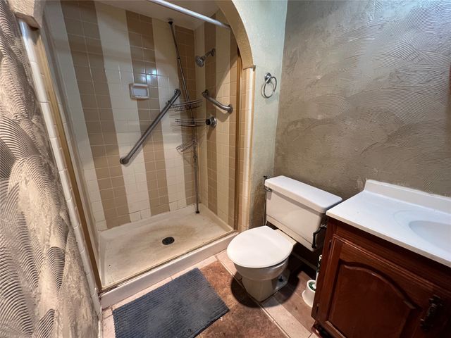 5616 Tucker Street, The Colony, TX 75056