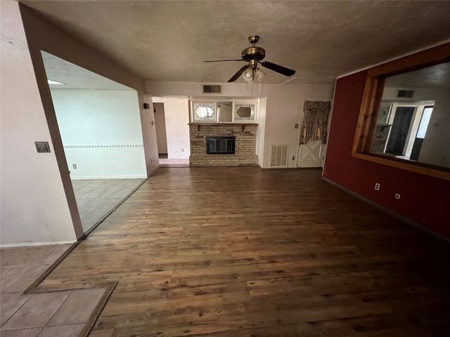 5616 Tucker Street, The Colony, TX 75056