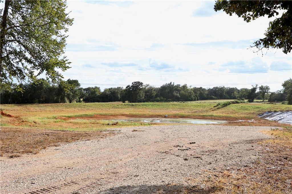 9277 Clara Lane, Franklin, TX 77856 — photo 5