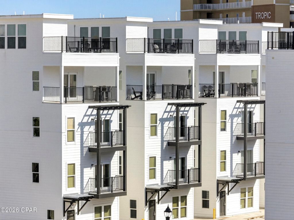 Image 10 of property listing at 17674 Front Beach Road 10 Units, Panama City Beach, FL 32413