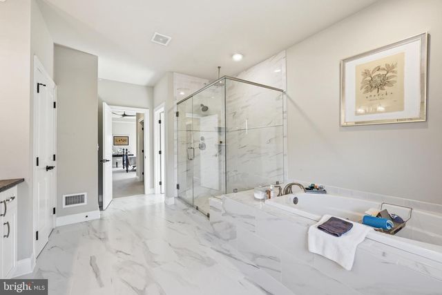 3559 PICKERTOWN RD, Chalfont, PA 18914