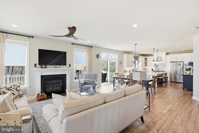 3559 PICKERTOWN RD, Chalfont, PA 18914