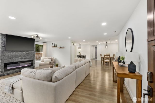 18916 State Route 9 SE, Snohomish, WA 98296