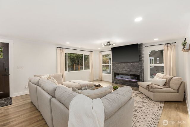 18916 State Route 9 SE, Snohomish, WA 98296