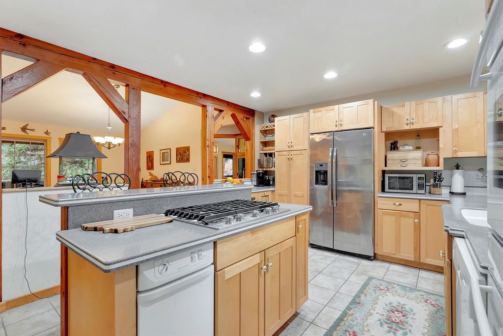 Image 13 of property listing at 25 River Front Drive S, Trout Creek, MT 59874