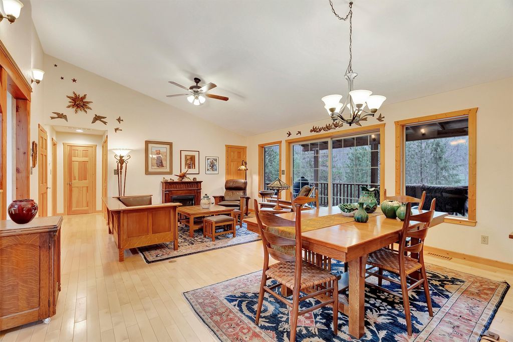 Image 7 of property listing at 25 River Front Drive S, Trout Creek, MT 59874
