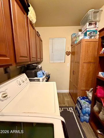 812 W Villa Rita Drive, Phoenix, AZ 85023