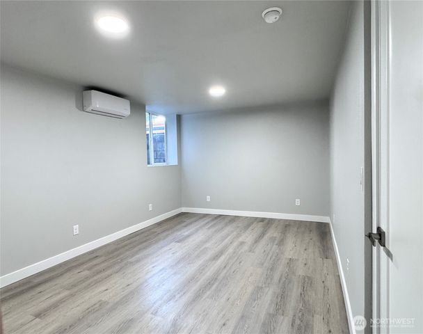 213 Willow Street, Bremerton, WA 98310