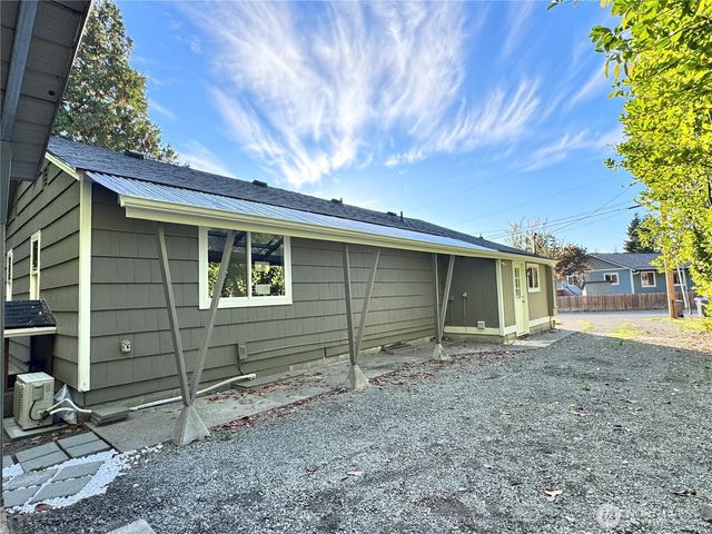 213 Willow Street, Bremerton, WA 98310