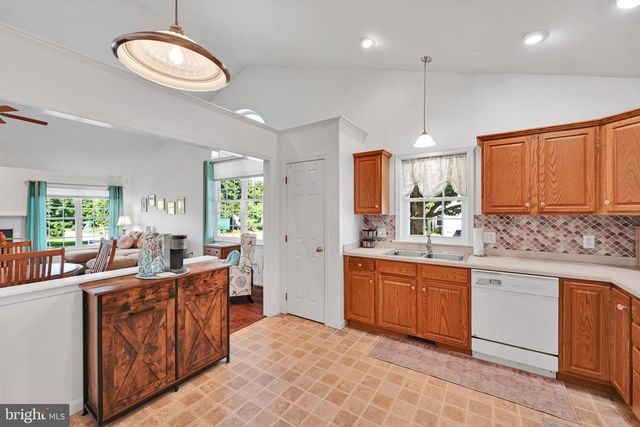 1585 HICKORY RUN CT, Elizabethtown, PA 17022