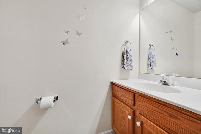 1585 HICKORY RUN CT, Elizabethtown, PA 17022