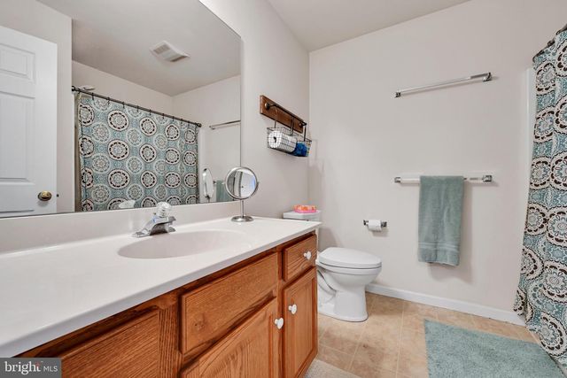 1585 HICKORY RUN CT, Elizabethtown, PA 17022