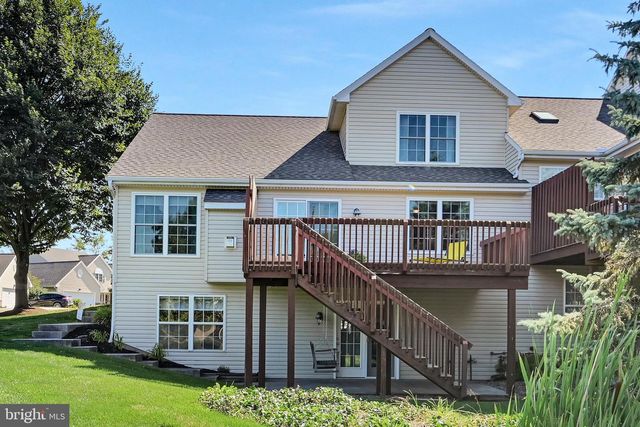 1585 HICKORY RUN CT, Elizabethtown, PA 17022