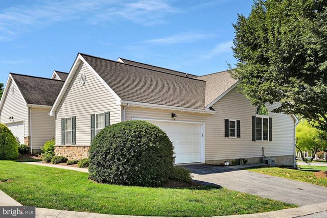 1585 HICKORY RUN CT, Elizabethtown, PA 17022