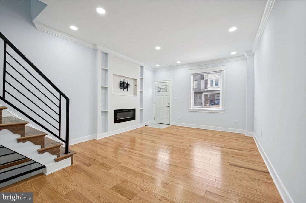 2268 E CAMBRIA ST, Philadelphia, PA 19134