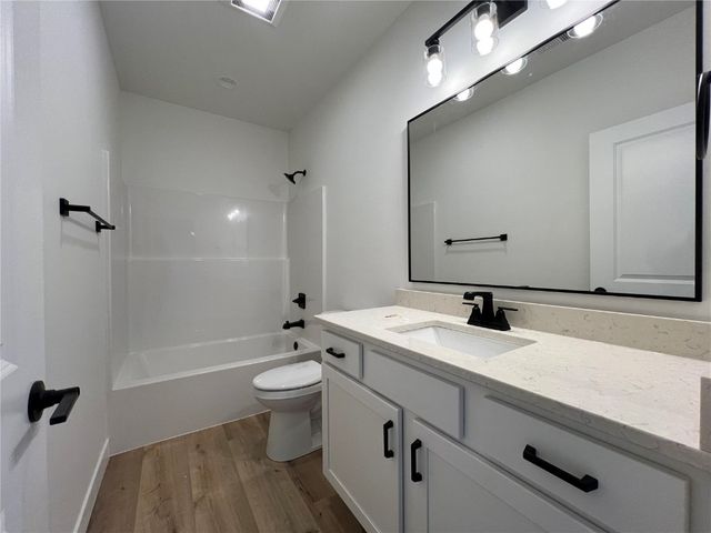 1415 Legend Drive, Tiffin, IA 52340