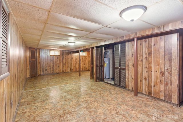 66 Rose Street, Edison, NJ 08817