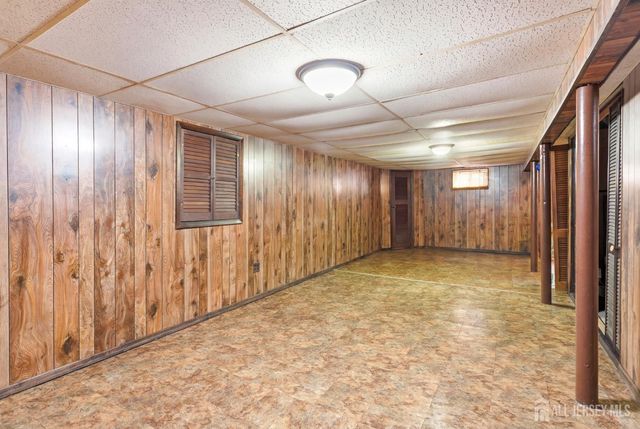 66 Rose Street, Edison, NJ 08817