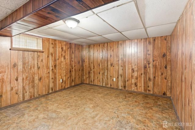 66 Rose Street, Edison, NJ 08817