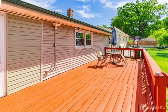 66 Rose Street, Edison, NJ 08817