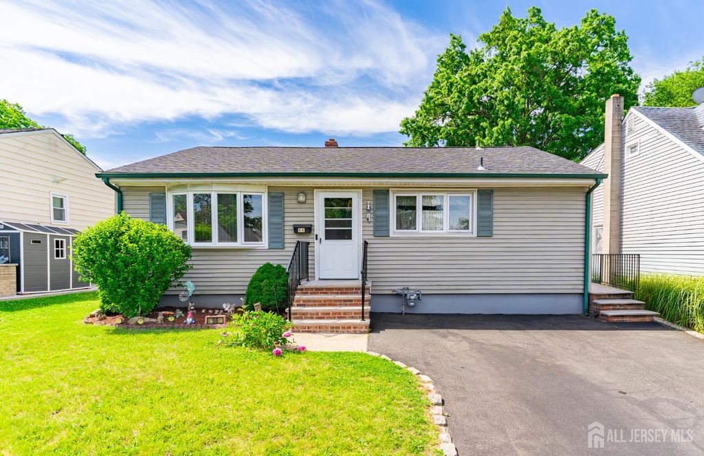 66 Rose Street, Edison, NJ 08817