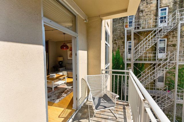 845 N High Street, 309, Columbus, OH 43215