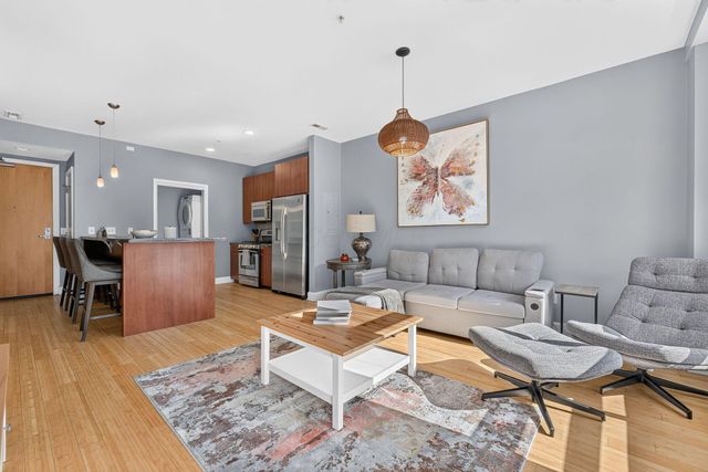 845 N High Street, 309, Columbus, OH 43215