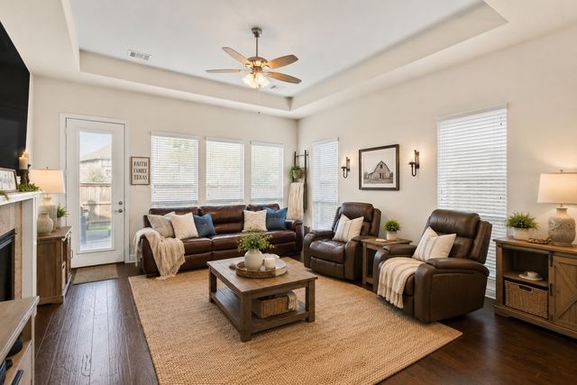 12505 Amesbury Way, Farmers Branch, TX 75234