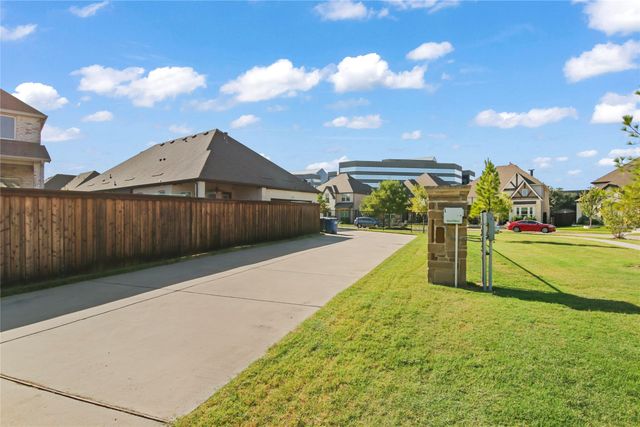 12505 Amesbury Way, Farmers Branch, TX 75234