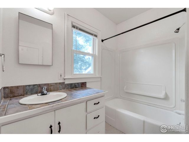 1215 16th St, Greeley, CO 80631