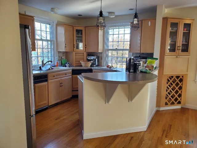 19 Grand Avenue, New Haven, CT 06513