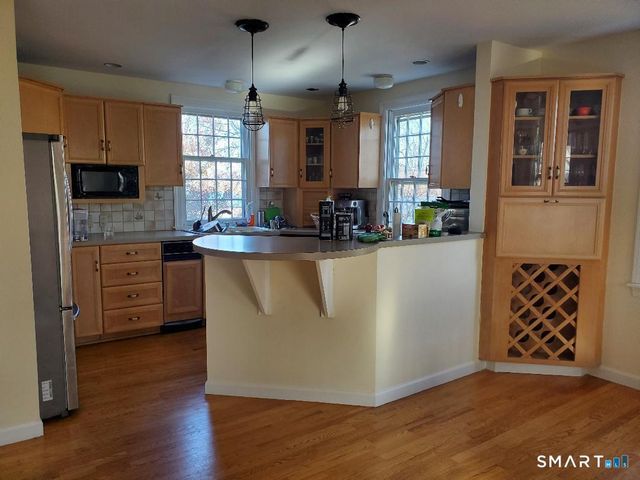 19 Grand Avenue, New Haven, CT 06513