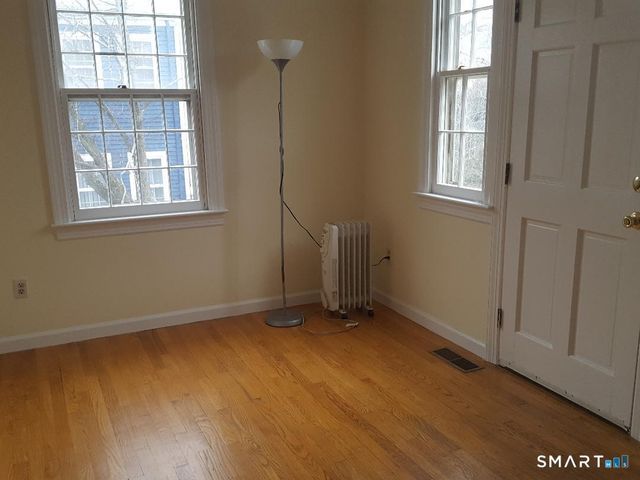 19 Grand Avenue, New Haven, CT 06513